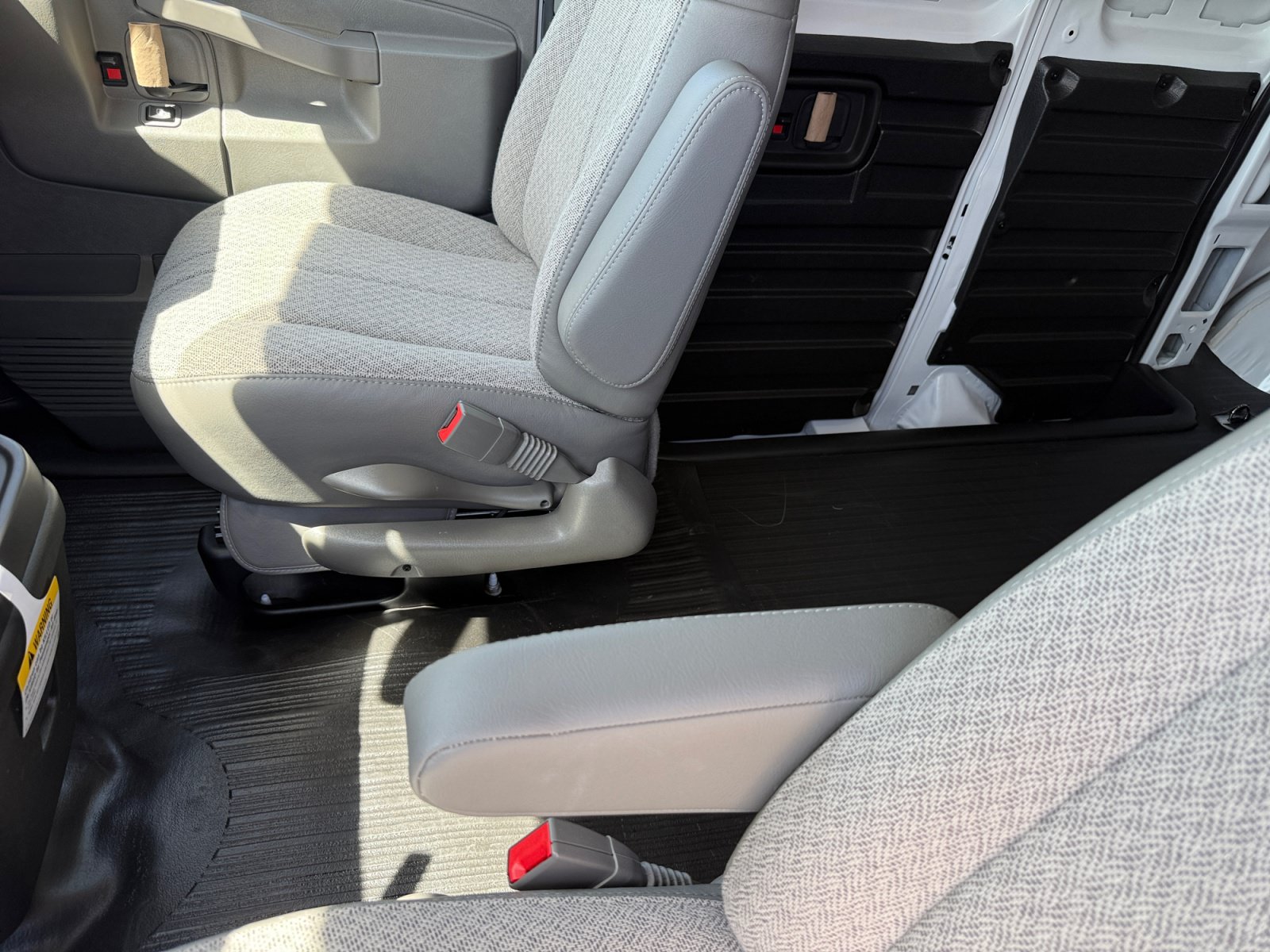 New 2026 Chevrolet Express 3500 RWD image 14
