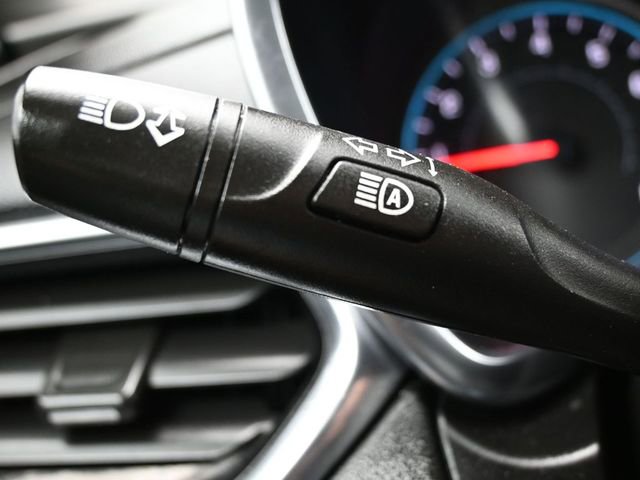 Used 2021 Chevrolet Equinox LT FWD image 23