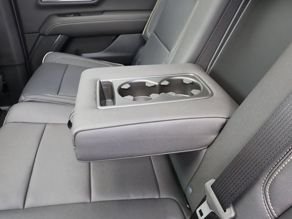 New 2026 GMC Yukon Elevation AWD/4WD image 30