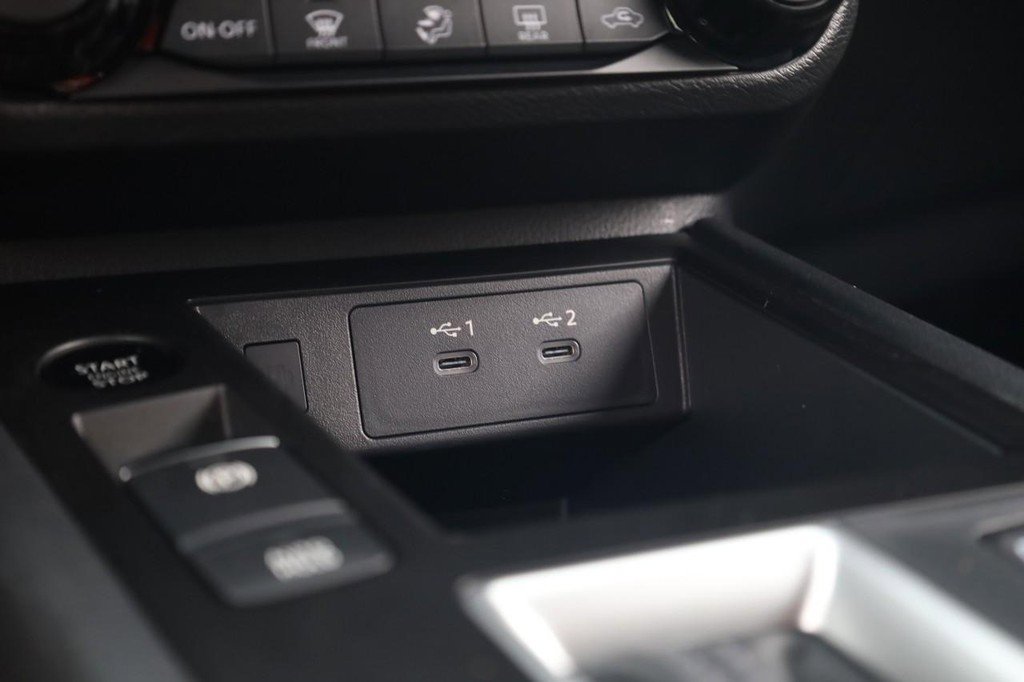 New 2026 Nissan Kicks SV image 15