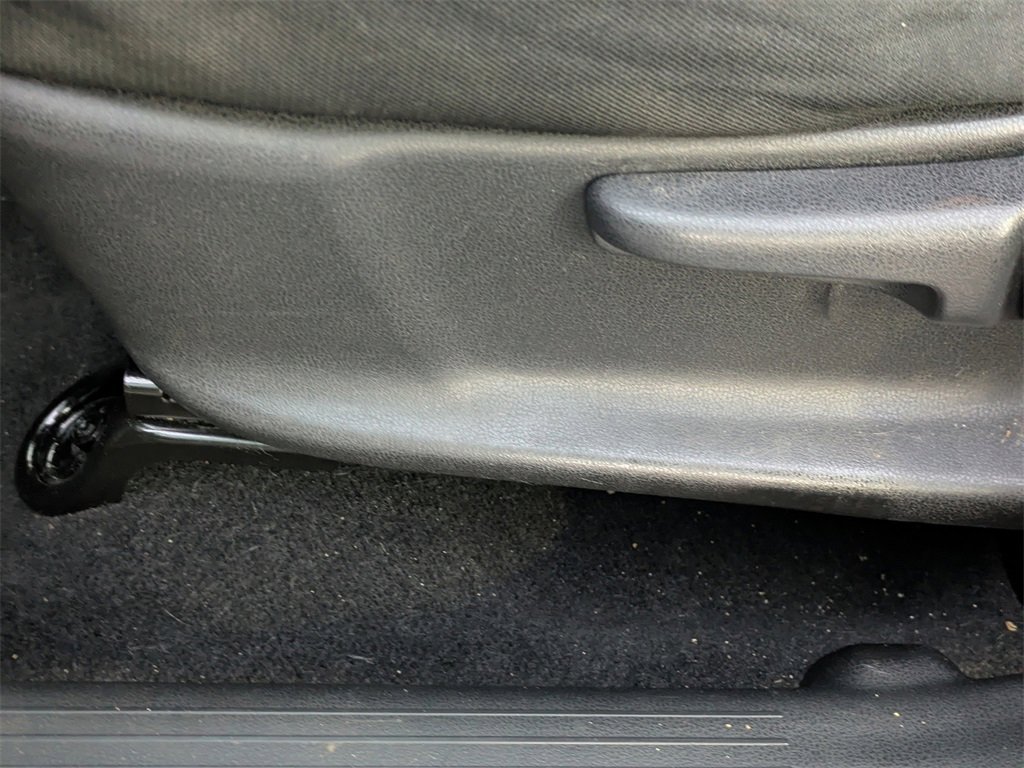 Used 2017 Nissan Versa Note SV w/ SV Appearance Package image 20