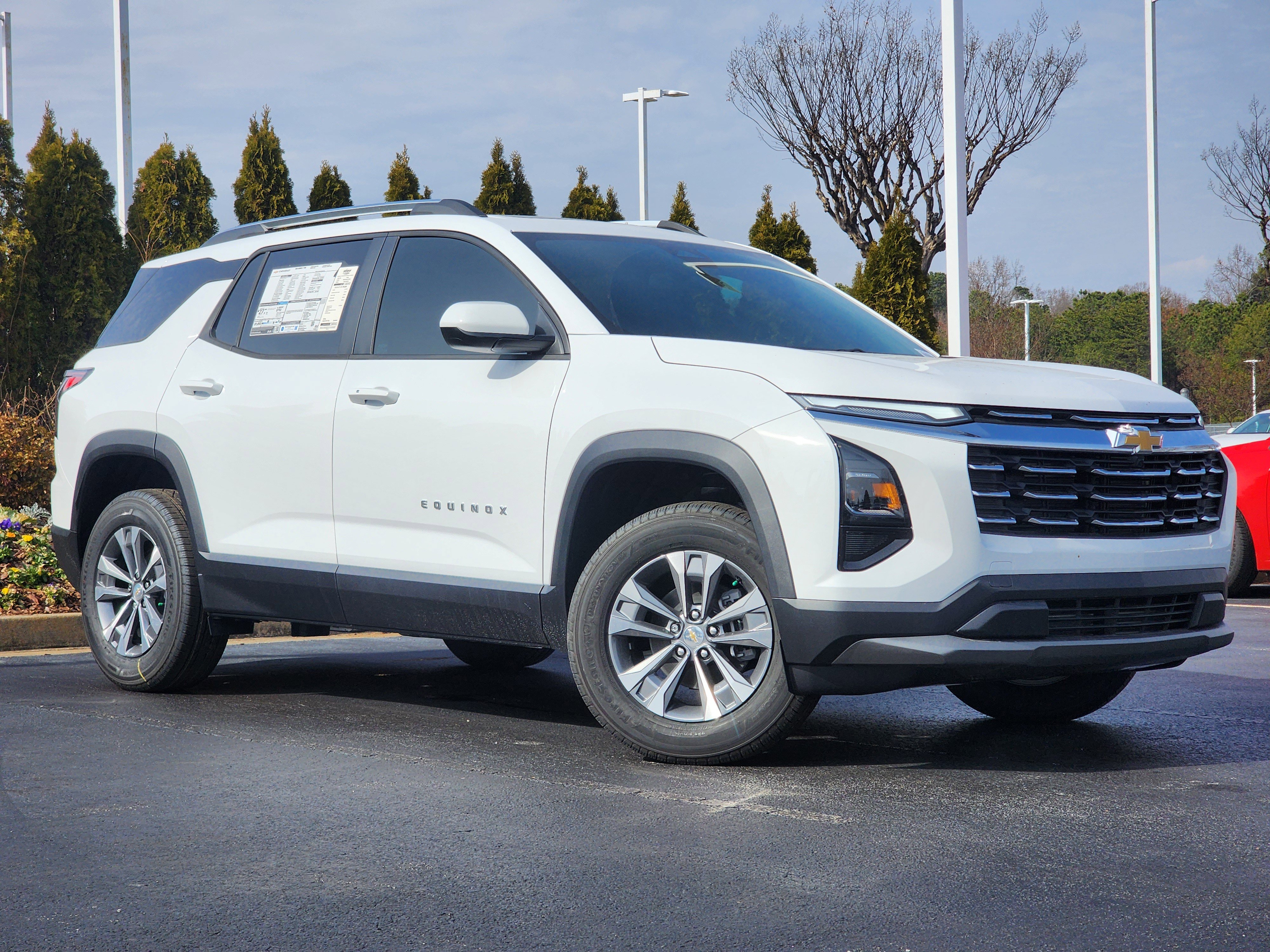 New 2026 Chevrolet Equinox LT image 2