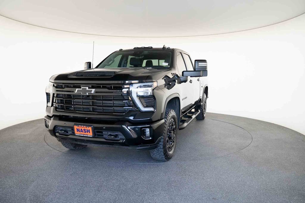 Used 2024 Chevrolet Silverado 2500 LTZ w/ LTZ Plus Package image 5