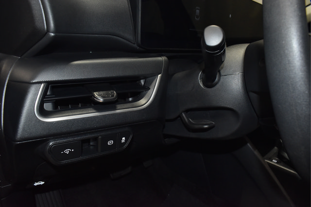 Used 2025 Kia K4 FWD image 16