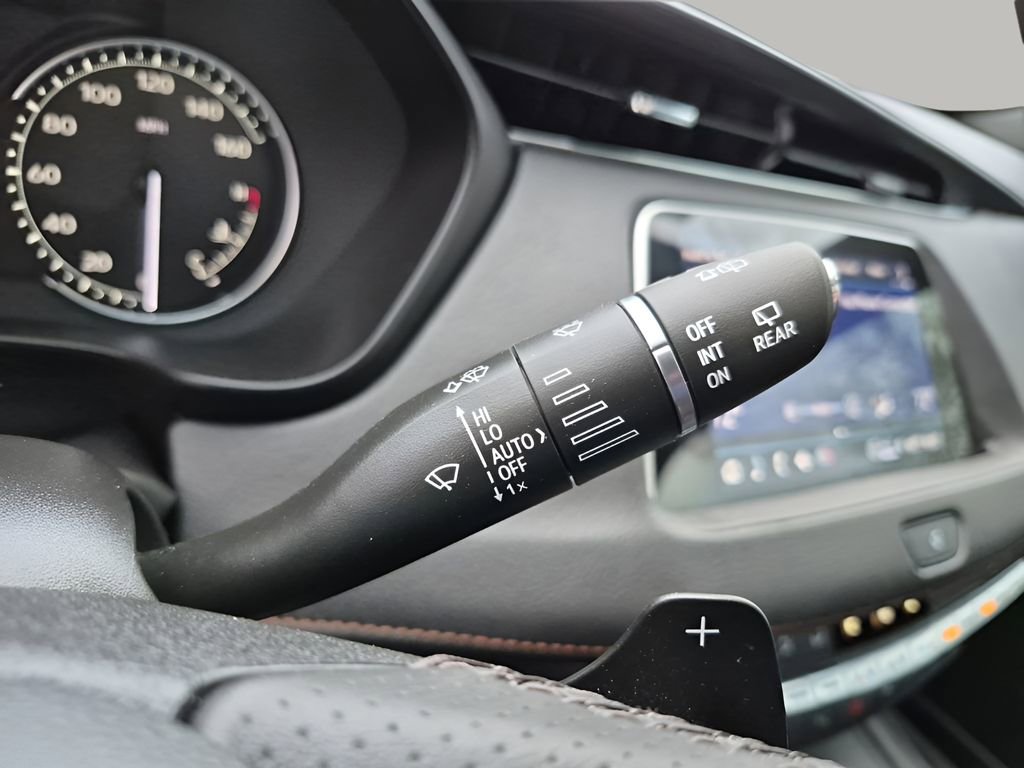 Used 2023 Cadillac XT4 Sport image 36