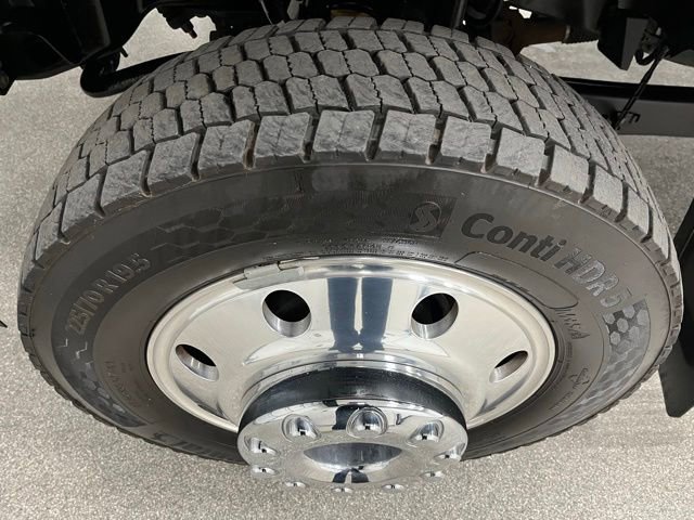 Used 2025 Ford F450 Platinum w/ FX4 Off-Road Package AWD/4WD image 15