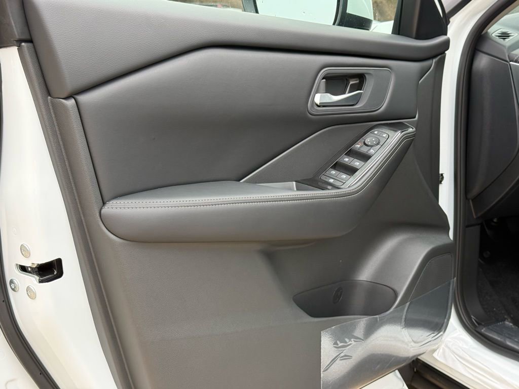 New 2026 Nissan Rogue SV image 20