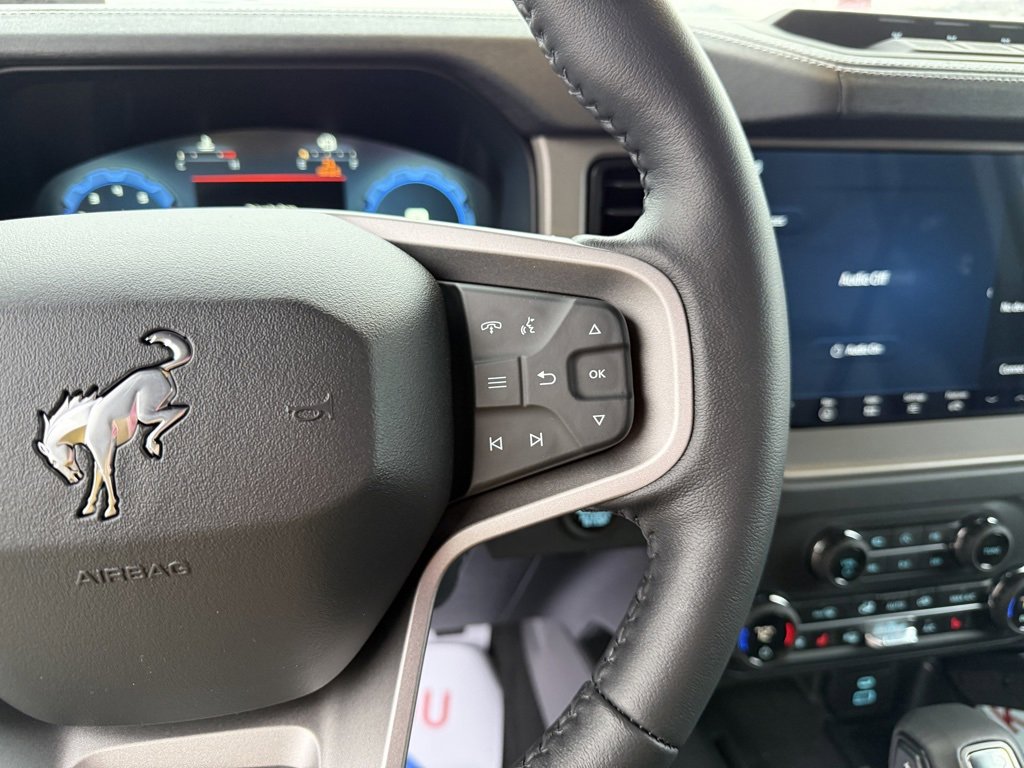 New 2025 Ford Bronco Outer Banks w/ Sasquatch Package image 17