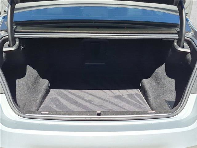 Used 2020 BMW 740i xDrive w/ M Sport Package AWD/4WD image 6
