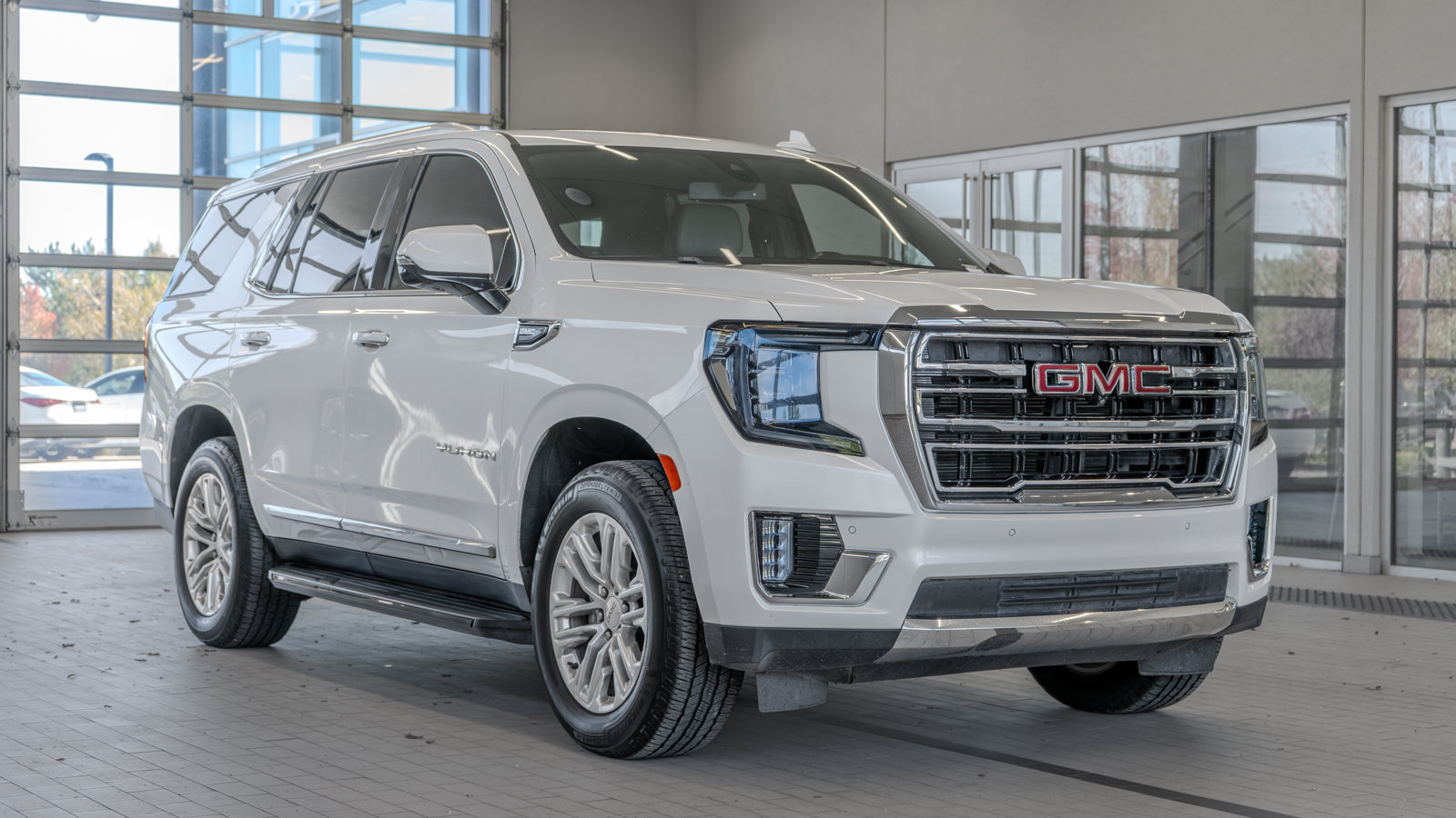 Used 2022 GMC Yukon SLT w/ SLT Premium Package AWD/4WD image 21