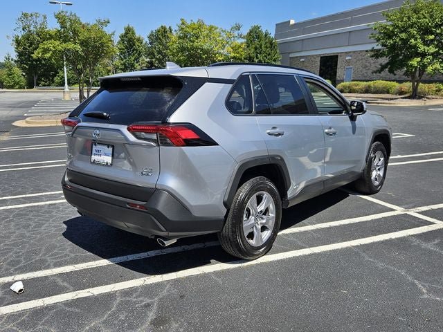 Used 2025 Toyota RAV4 XLE AWD/4WD image 8