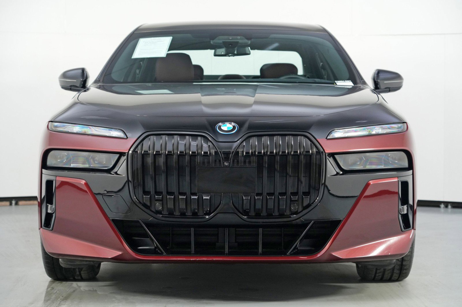 Used 2024 BMW i7 xDrive60 image 7