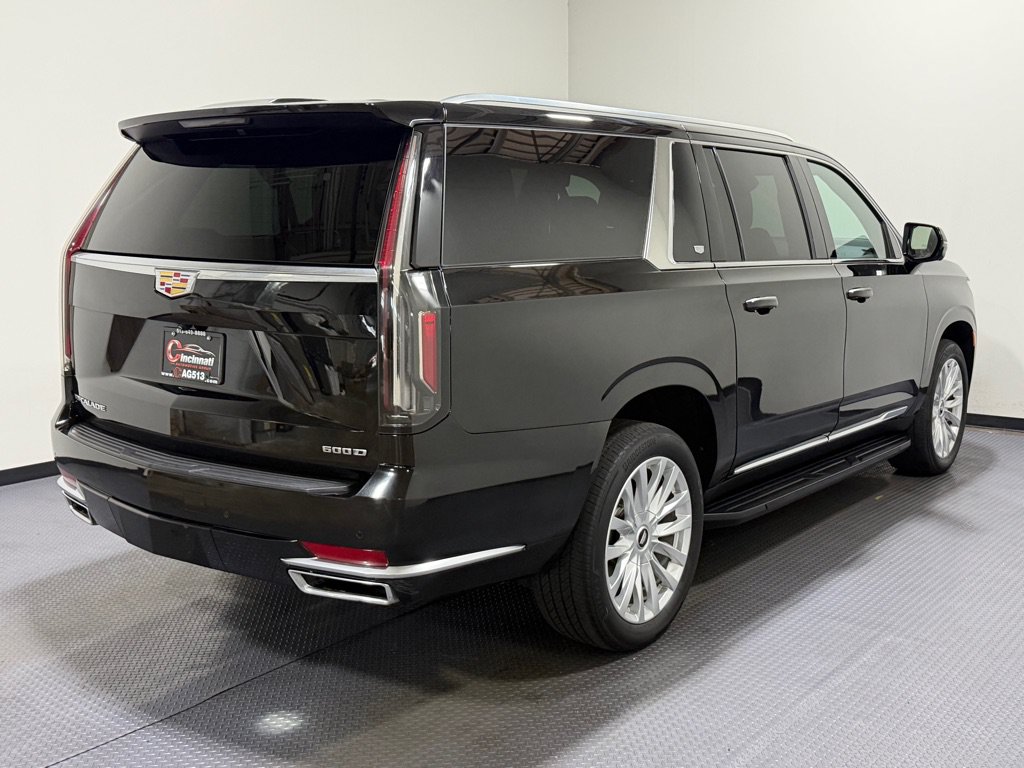 Used 2023 Cadillac Escalade ESV Luxury AWD/4WD image 5