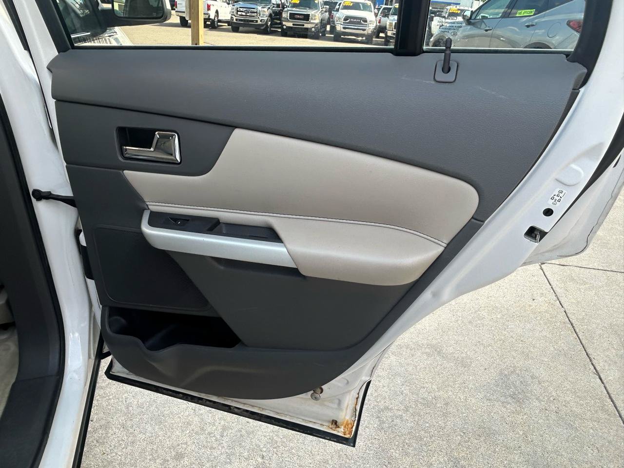 Used 2011 Ford Edge Limited FWD image 15