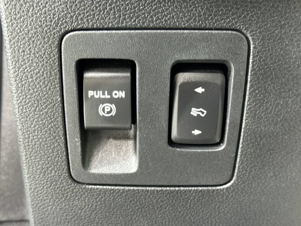 Used 2020 Ford F150 Platinum w/ Equipment Group 701A Luxury AWD/4WD image 19