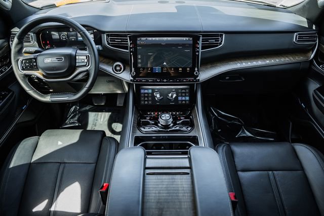 Used 2023 Jeep Grand Wagoneer 4WD w/ Flexible Seating Group image 24