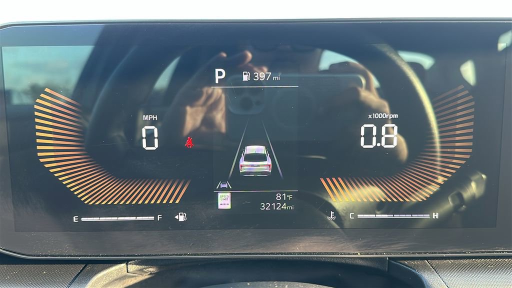 Used 2025 Kia K4 LXS image 2