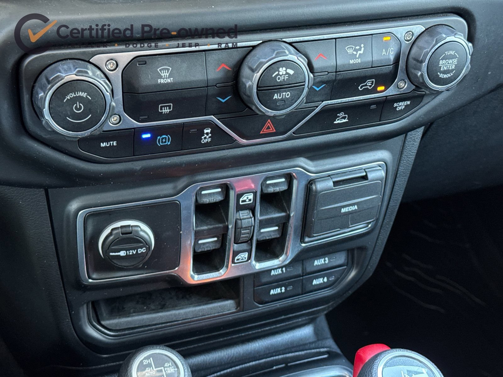 Used 2023 Jeep Wrangler Unlimited AWD/4WD image 21