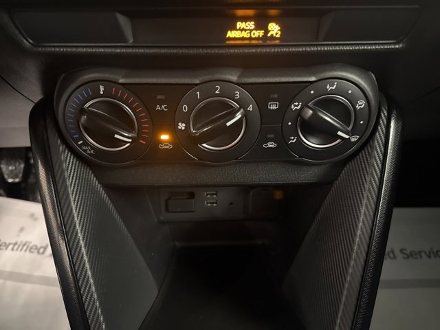 Used 2017 Toyota Yaris iA image 16