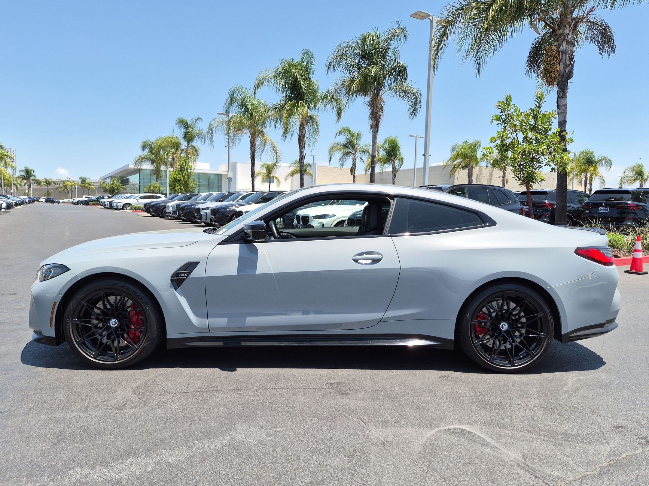 Used 2022 BMW M4 Coupe w/ Executive Package RWD image 7