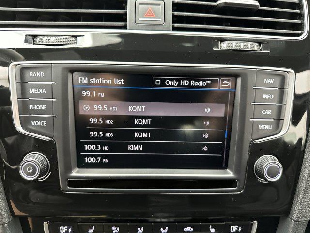 Used 2017 Volkswagen Golf R 4-Door AWD/4WD image 15