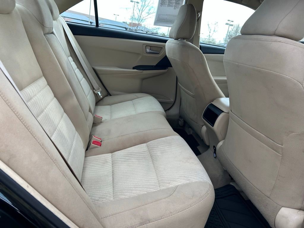 Used 2017 Toyota Camry LE FWD image 28