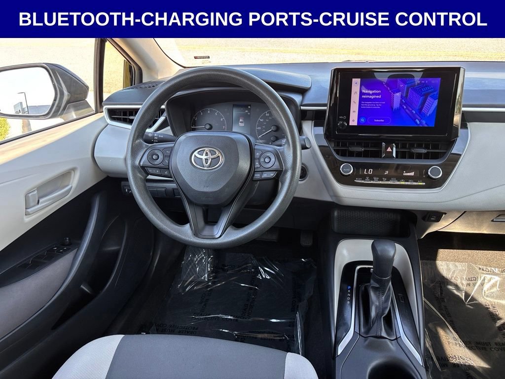 Used 2023 Toyota Corolla LE FWD image 8
