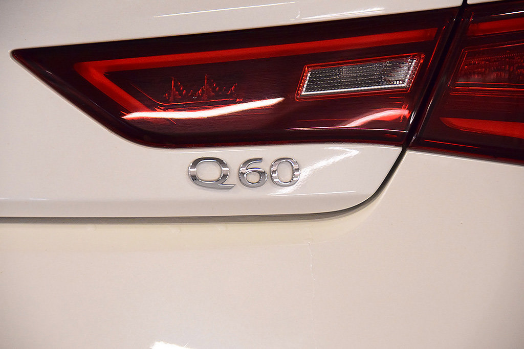 Used 2022 INFINITI Q60 3.0t Luxe w/ Essential Package AWD/4WD image 15
