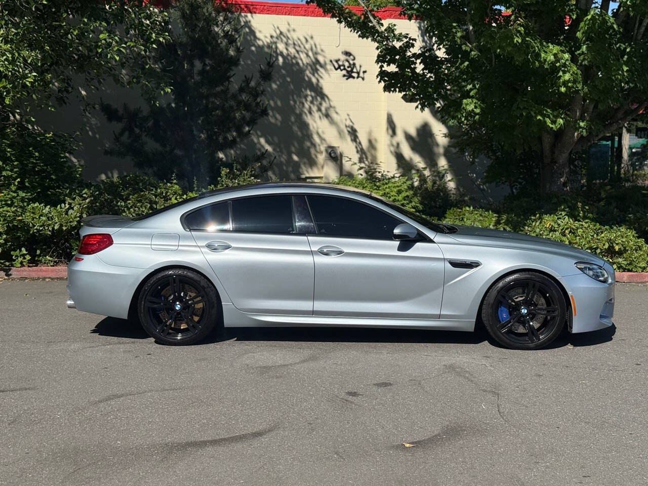 Used 2017 BMW M6 Gran Coupe RWD image 4
