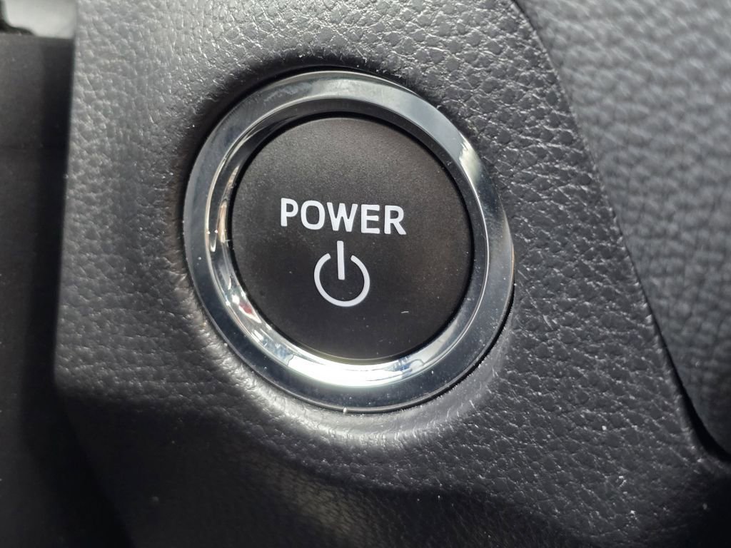 Used 2025 Toyota RAV4 SE w/ Convenience Package AWD/4WD image 14
