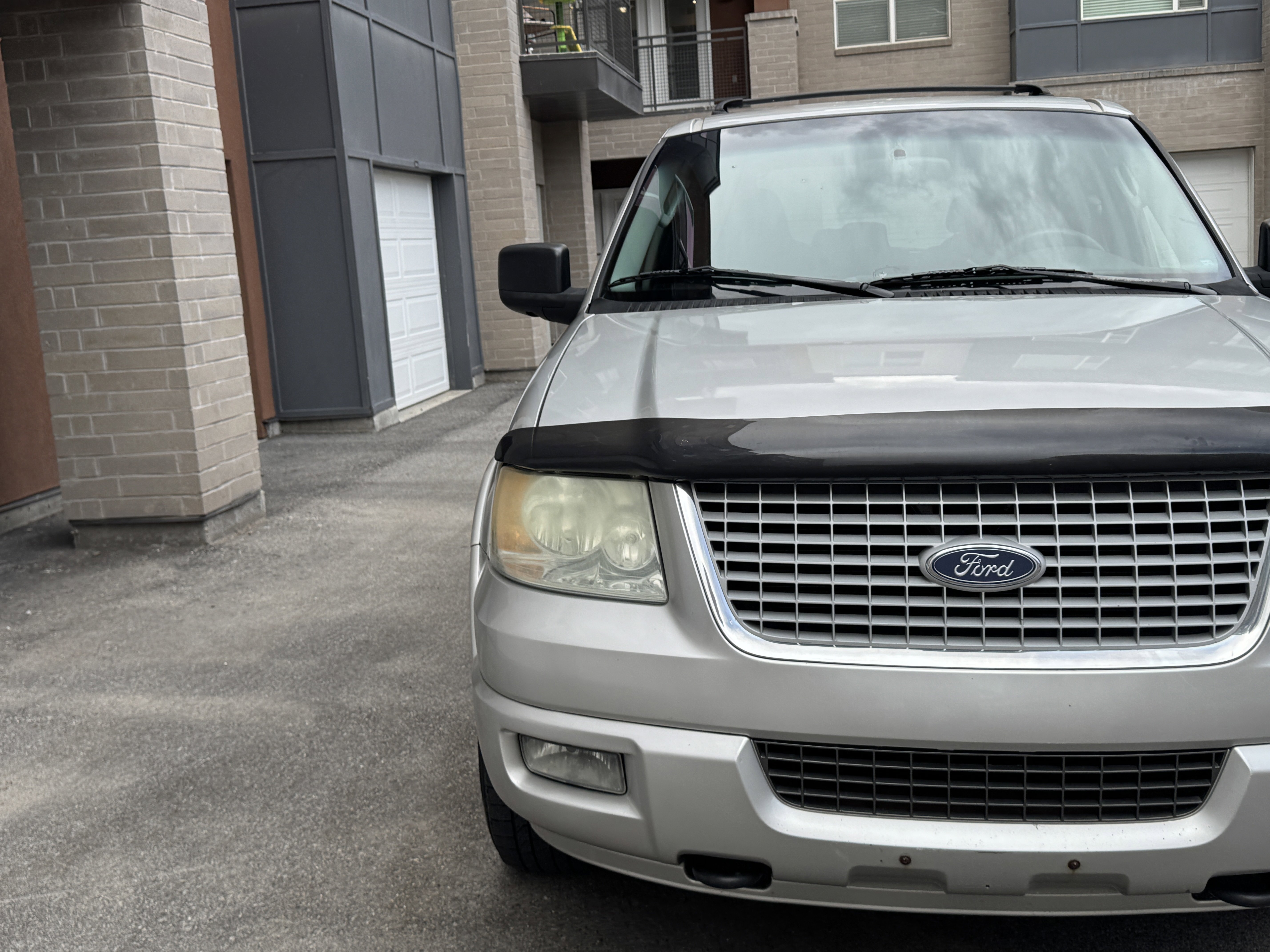 Used 2004 Ford Expedition XLT AWD/4WD image 10