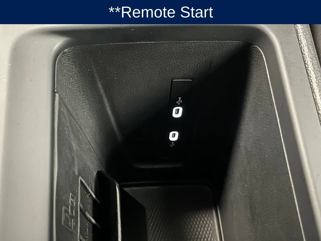 Used 2025 Volkswagen Tiguan SE R-Line AWD/4WD image 16
