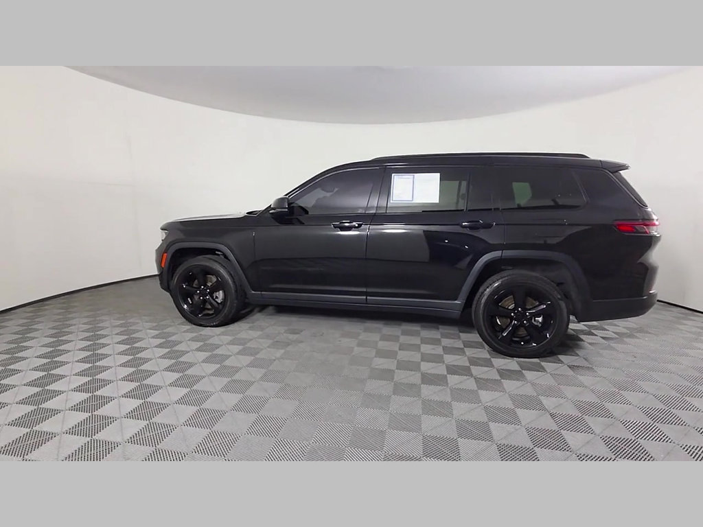 Used 2022 Jeep Grand Cherokee L Laredo RWD image 46