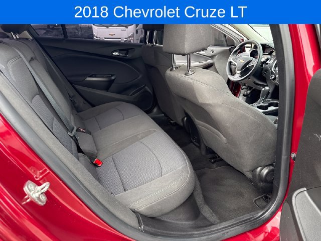 Certified 2018 Chevrolet Cruze LT w/ Convenience Package FWD image 31