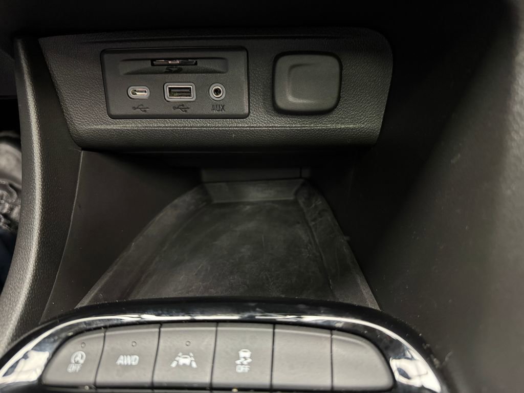 Used 2020 Buick Encore GX Select w/ Experience Buick Package image 19