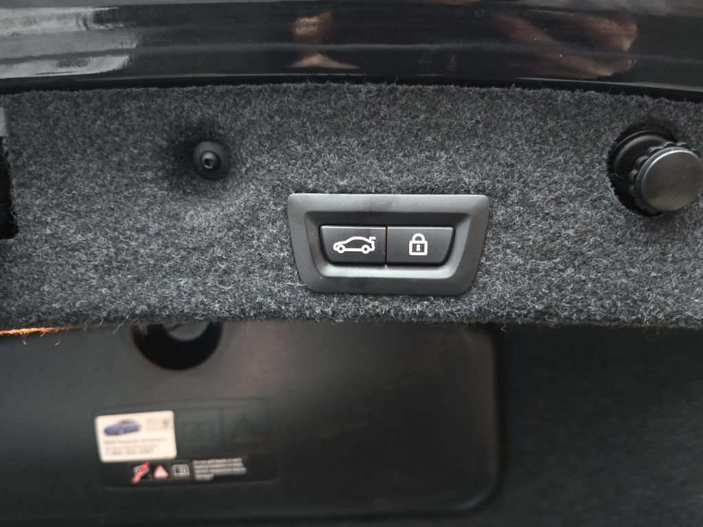 Used 2016 BMW 550i Sedan RWD image 16