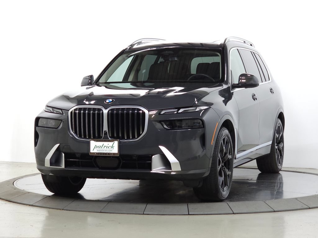 Used 2026 BMW X7 xDrive40i w/ Premium Package AWD/4WD image 4