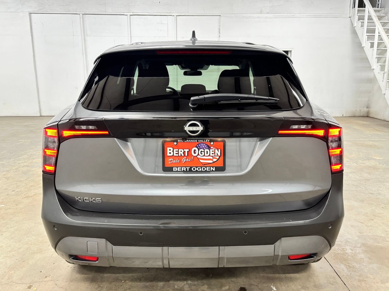 Used 2025 Nissan Kicks SV FWD image 6