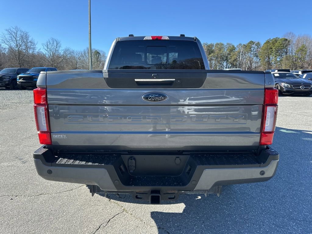 Used 2022 Ford F250 Lariat w/ Black Appearance Package image 4