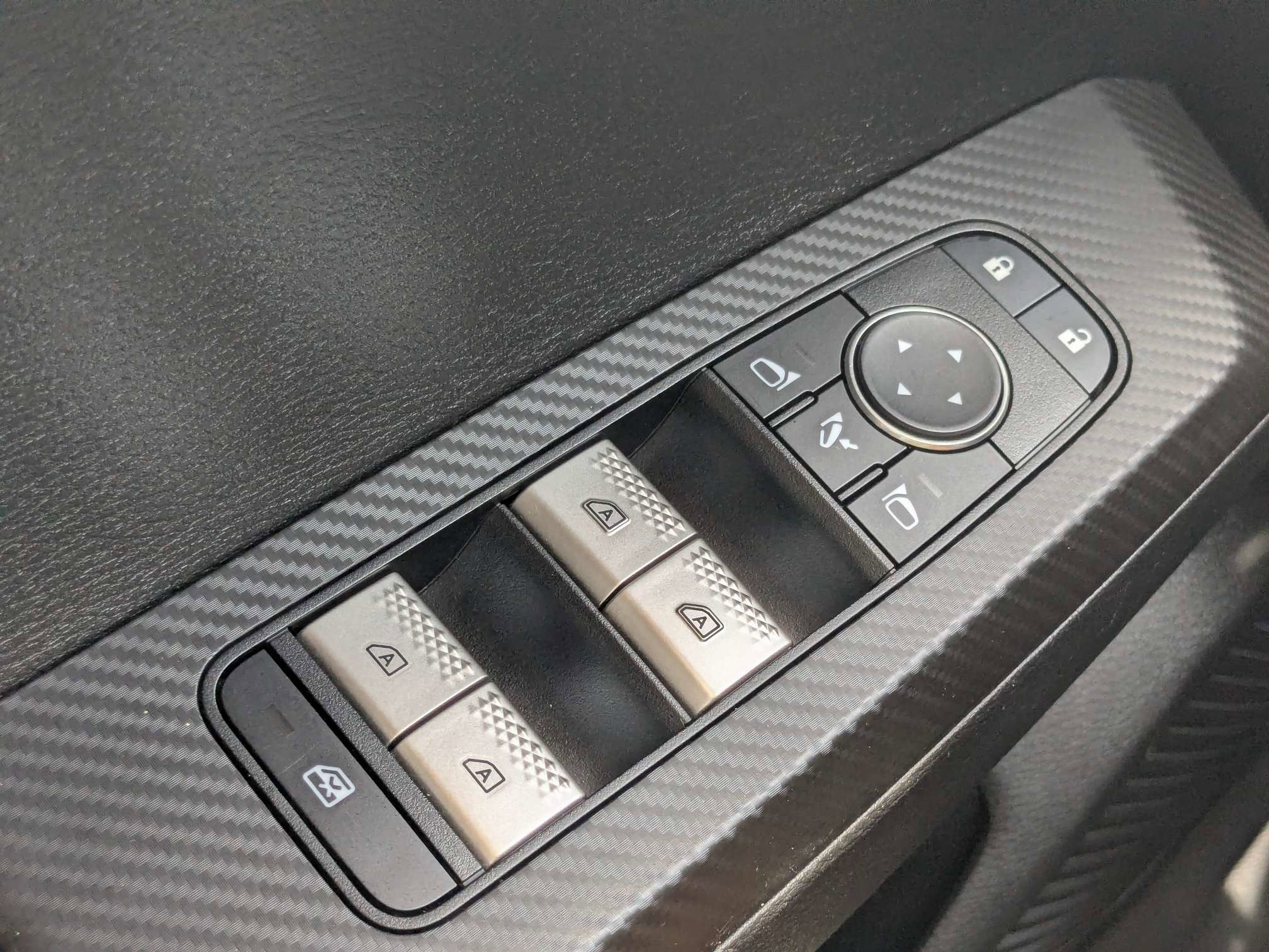 Used 2024 Mitsubishi Outlander SE FWD image 34