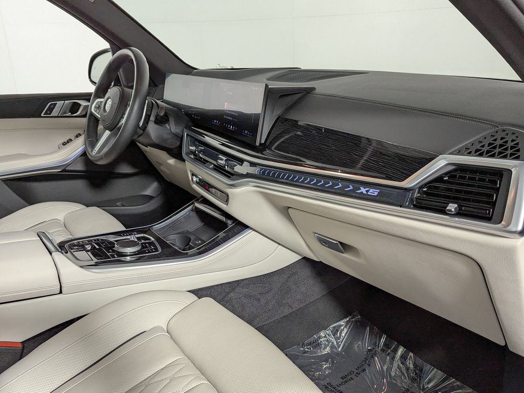 Certified 2024 BMW X5 xDrive40i w/ M Sport Package image 35