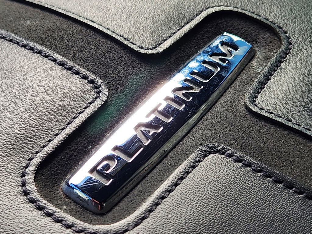 Used 2023 Ford F150 Lightning Platinum image 36