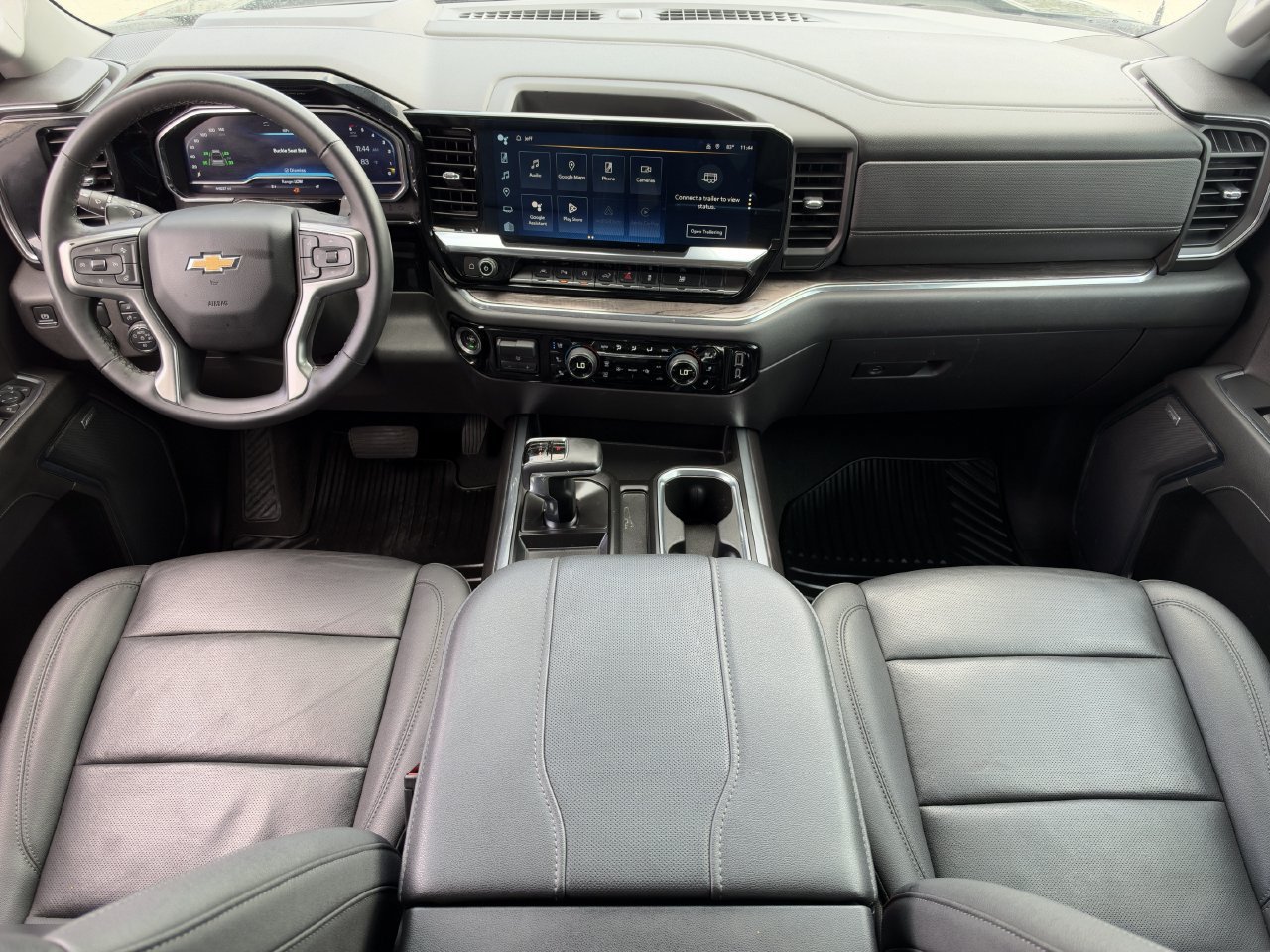 Used 2024 Chevrolet Silverado 1500 LTZ w/ Technology Package RWD image 12