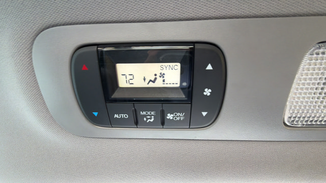 Used 2024 Honda Odyssey Elite image 36