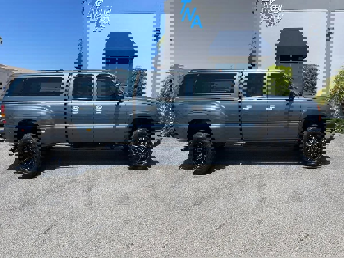 Used 2007 Chevrolet Silverado 3500 LT w/ Heavy-Duty Power Package image 4