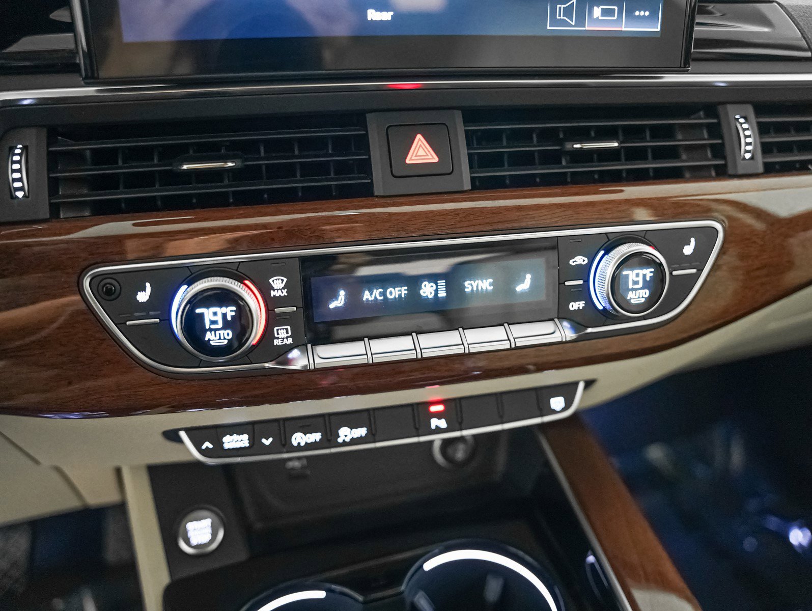 Used 2023 Audi A4 2.0T Premium w/ Convenience Package image 22