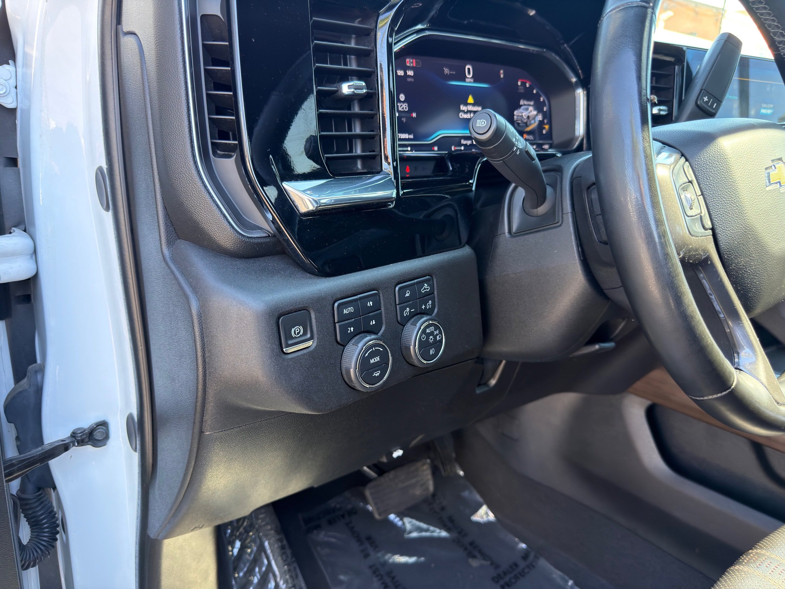 Used 2024 Chevrolet Silverado 2500 High Country AWD/4WD image 32