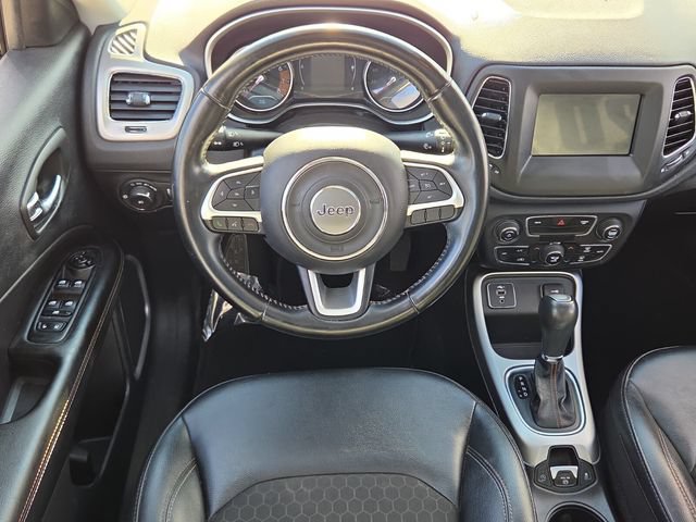 Used 2020 Jeep Compass Latitude FWD image 15