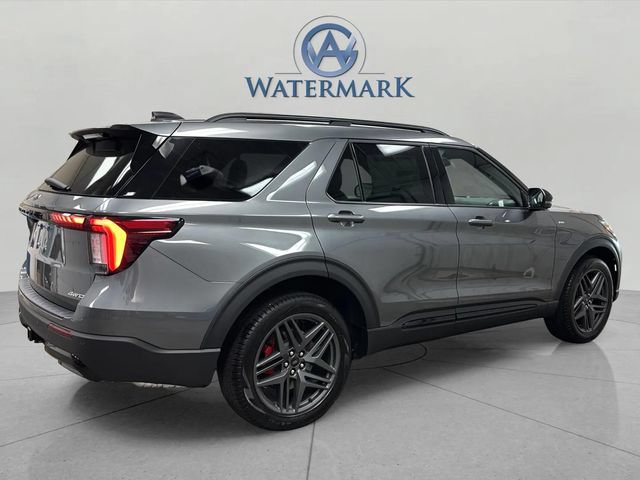 New 2026 Ford Explorer ST-Line w/ ST-Line Street Pack AWD/4WD image 5