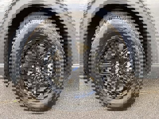 Used 2025 Ford Explorer Active RWD image 13